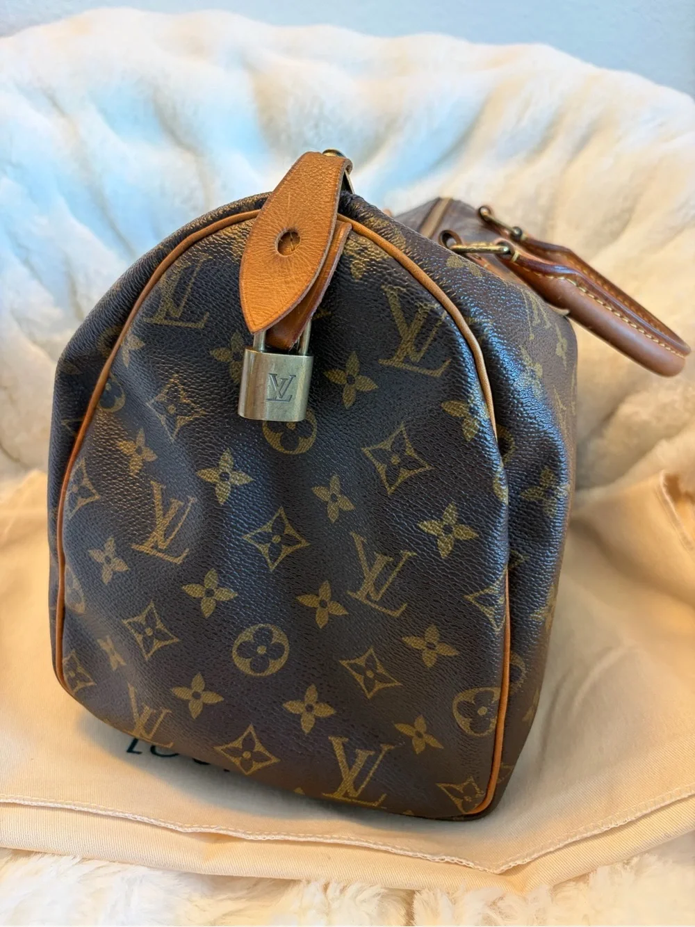 Louis Vuitton Monogram Speedy 30 with Dustbag and COA